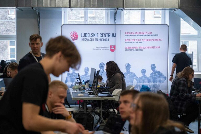 3Qcode na hackhatonie w Lublinie